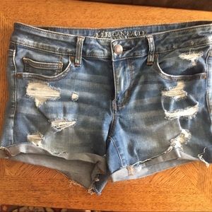 American eagle low rise shorts